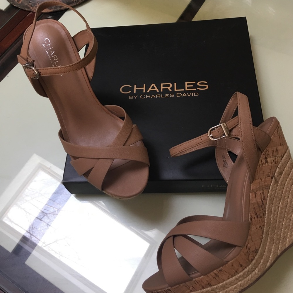 Charles David Tan Leather Wedge Heels - Sz 9.5